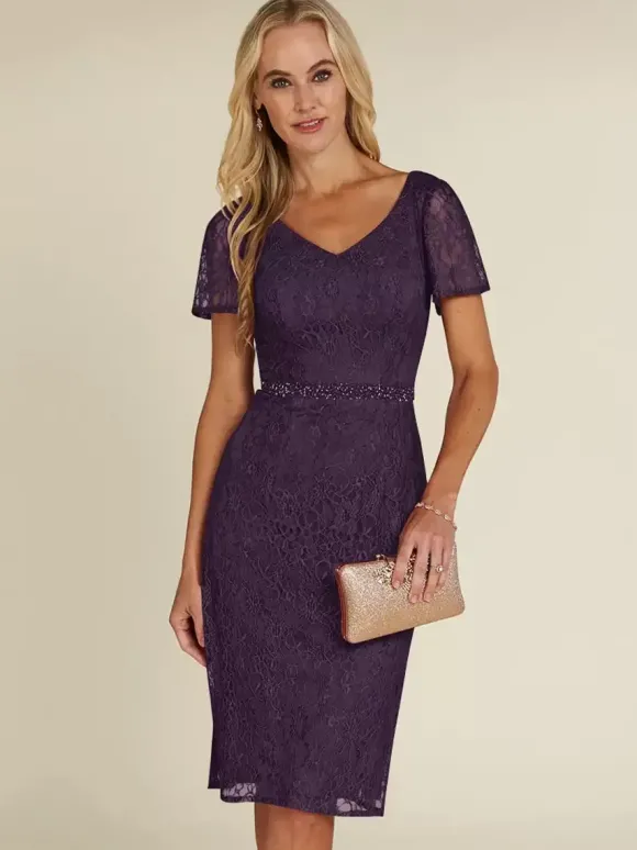 Robe de mariée pour mère col en V manches courtes dentelle courte longueur aux genoux robes d'invitées de mariage