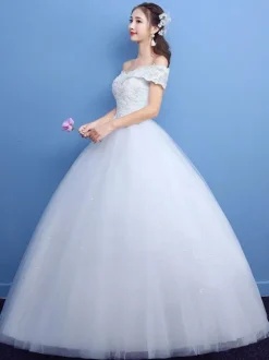 Robe de mariée princesse en tulle ivoire hors de l'épaule longueur au sol Robe de mariage