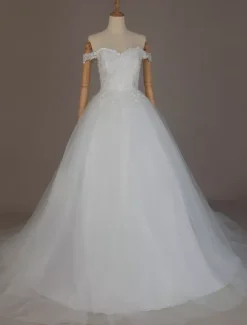 Robe de mariée princesse ivoire en tulle hors de l'épaule jupe plissée à traîne robe de mariage