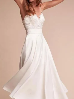 Robe de mariée simple à bretelle zip ou laçage sur dos jupe plissé robe de mariage