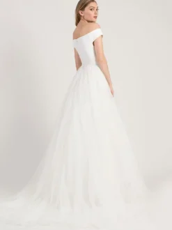 Robe de mariée simple blanche col bateau haut en satin jupe plissée en tulle à traîne Robe de mariage