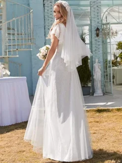 Robe de mariée simple blanche en dentelle col en v manches courtes dos nu volants une ligne taille naturelle longues robes de mariée
