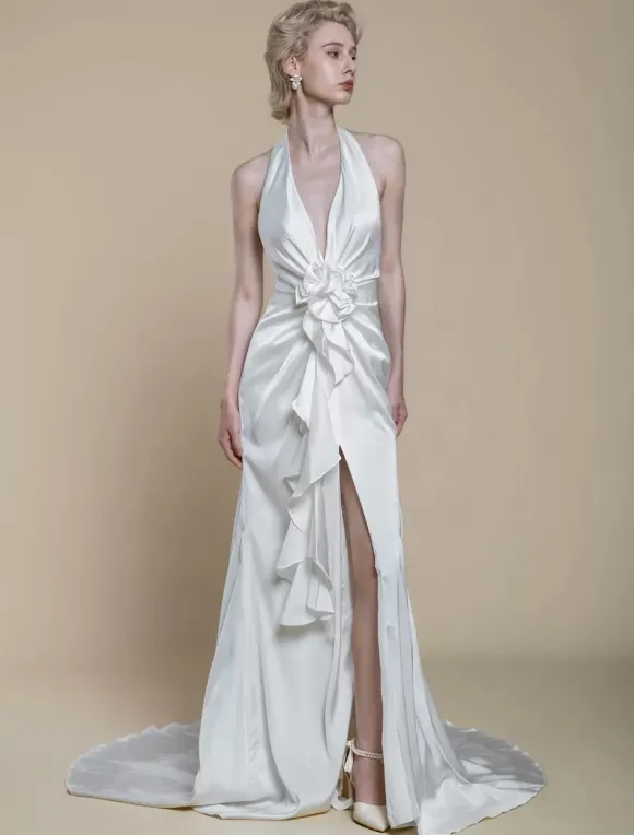 Robe de mariée simple en polyester avec décolleté sans manches et fleurs gaine 50 cm