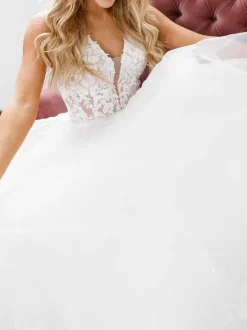 Robe de mariée simple robe de mariage col V dos nu en dentelle à traîne