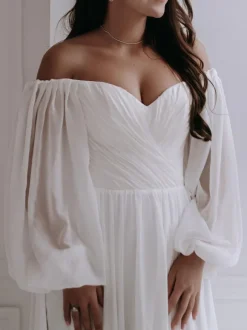 Robe de mariée simple robe de mariage col en coeur manche longue à traîne