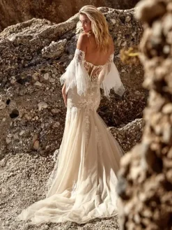 Robe de mariée sirène à traîne manches mi-longues et sequins décolleté c艙ur