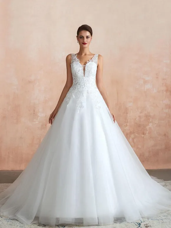 Robe de mariée trapèze blanche en tulle col V dos transparent à traîne robe de mariage