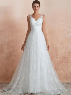 Robe de mariée trapèze ivoire en tulle col V zip sur dos à traîne robe de mariage