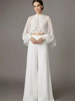 Robe de mariée trois pièces en dentelle col rond manches longues longueur au sol