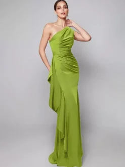 Robe de mère asymétrique plissée à une épaule robes d'invitées de forme sirène pour mariage