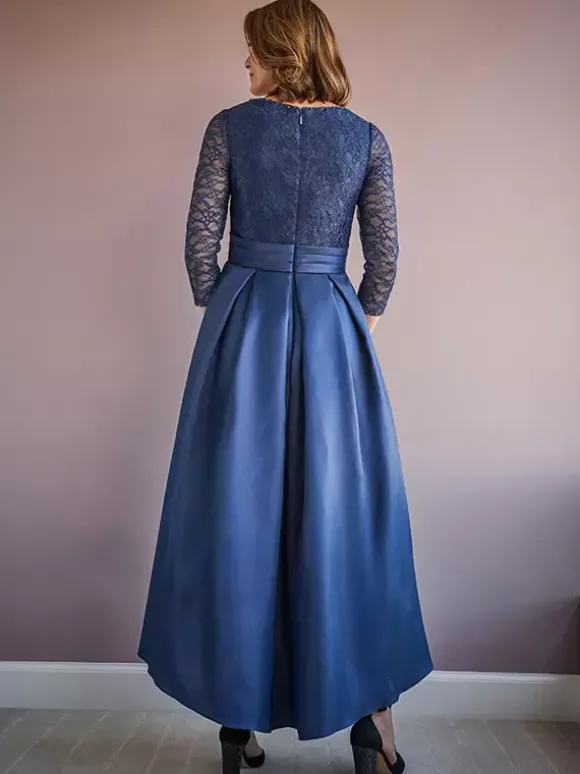 Robe de mère col en V demi-manches trapèze robes d'invitées de mariage perlées