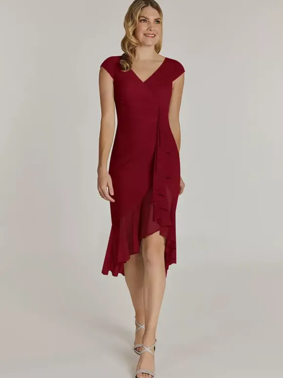 Robe de mère col en V manches courtes robes d'invitées de mariage plissées courtes