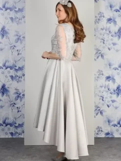 Robe de mère col en V manches 3/4 ligne a dentelle longueur thé robes d'invitées de mariage