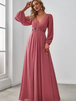 Robe de mère col en V manches longues ligne a robes d'invitées de mariage appliquées