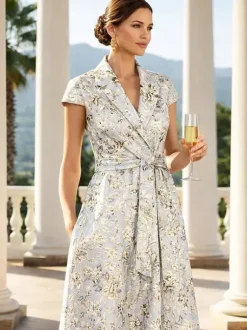 Robe de mère décolleté travaillé manches courtes coupe trapèze ceinture robe d'invitée de mariage