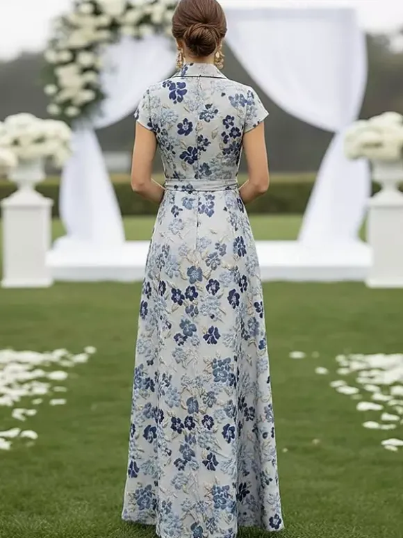 Robe de mère décolleté travaillé manches courtes coupe trapèze ceinture robe d'invitée de mariage