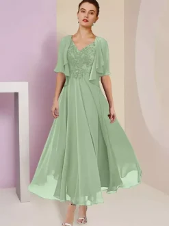 Robe de mère de mariée deux pièces col v manche courte en mousseline de soie