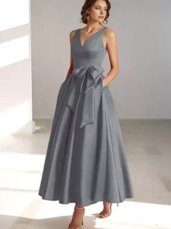 Robe de mère de mariée robe d'invitée de mariage a-line col V sans manche décoré de noeud