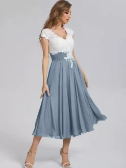 Robe de mère de mariée robe d'invitée mariage col v en dentelle jupe plissée