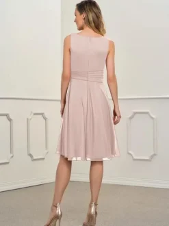 Robe de mère de mariée rose en chiffon col rond manche longue longueur au genou robe d'invitée