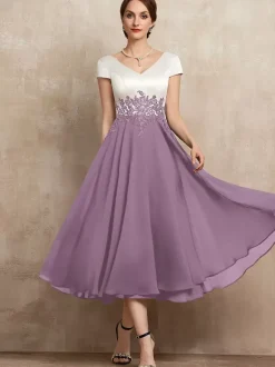 Robe de mère en dentelle col en v manches courtes ligne a longueur thé robes d'invitées pour mariage