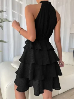 Robe de Patineuse Courte en Mousseline avec Bretelles à Col Rond avec Epaule Dénudée Coupe Cintrée à Lacets Unicolore