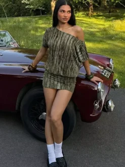 Robe de soirée bleue en polyester manches courtes dos nu robe d'été