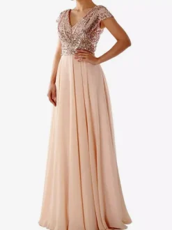 Robe de soirée écru blanc à col V et sequins manches courtes cintrées style chic semi-formel