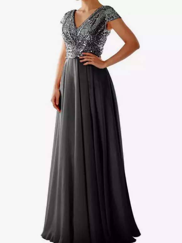 Robe de soirée écru blanc à col V et sequins manches courtes cintrées style chic semi-formel