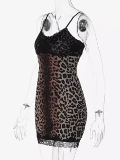Robe de soirée imprimé léopard sauvage nuisette mini moulante à bretelles et bordure en dentelle