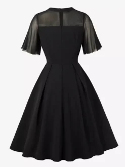 Robe de soirée élégante à manches transparentes et col rond ornée de patchwork en maille collection 2026