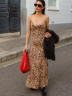 Robe de soirée longue léopard à bretelles et col montant coupe chic et semi-formelle