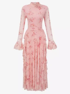 Robe de soirée longue marron foncé à col montant et manches longues évasées imprimé floral.