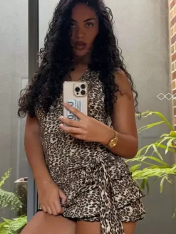 Robe de soirée léopard sans manches à col en V