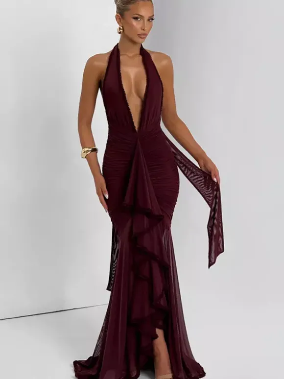 Robe de soirée maxi moulante à col en V profond et froncée dos nu collection 2026