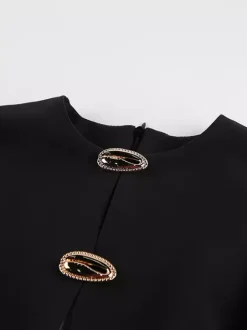 Robe de soirée maxi noire à col rond et boutons sans manches élégante et semi-formelle