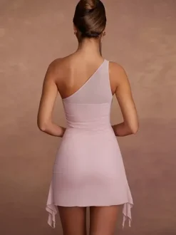Robe de soirée mini rose sans manches moulante et sexy style semi-formel