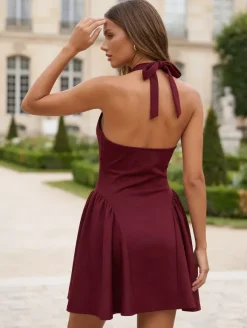 Robe de soirée mini sexy pour femme décolleté plongeant en V dos nu taille haute et coupe trapèze collection 2026