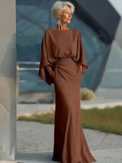 Robe de soirée pour la mère de la mariée col rond manches 3/4 robe de bal plissée avec traîne robe d'invitée pour un mariage