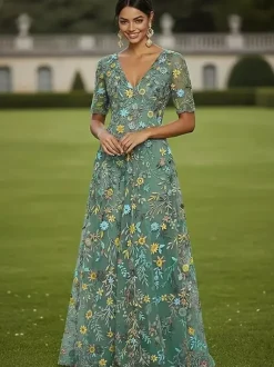 Robe de soirée pour la mère de la mariée col rond manches courtes coupe trapèze en dentelle idéale pour un mariage