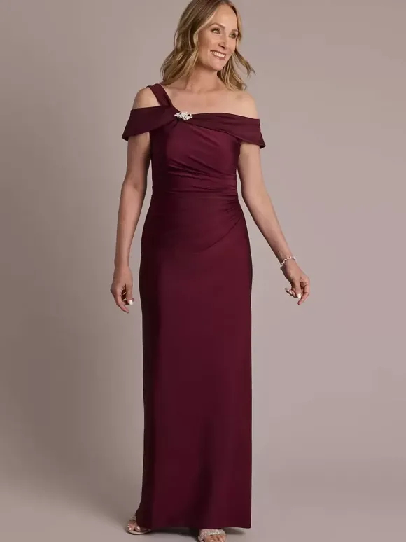 Robe de soirée pour la mère de la mariée décolleté conçu robe de bal sans manches plissée longueur au sol robes d'invitées de mariage