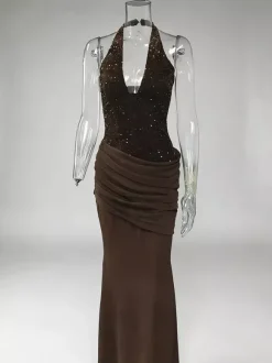 Robe de soirée sirène à col halter et sequins ornée d'une taille froncée collection femme 2026