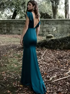 Robe de soirée sirène col en bijou avec traîne manches courtes dos nu volants tissu satiné robes de dîner formelles