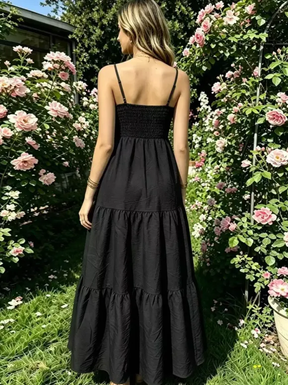 Robe de vacances maxi dos nu plissée sans manches bretelles col chic bleu ciel