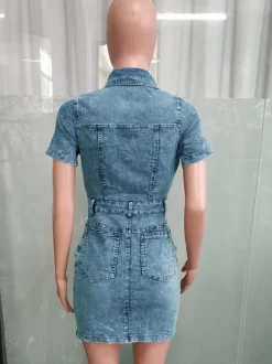 Robe en jean à manches courtes pour femme - Robe moulante mini en jean boutonnée style streetwear délavage moyen - Sorties printanières 2026
