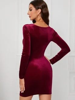 Robe en velours col en c艙ur manches longues sexy mini robes moulantes