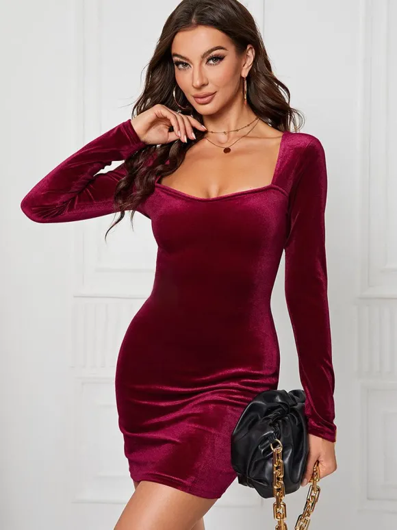 Robe en velours col en c艙ur manches longues sexy mini robes moulantes
