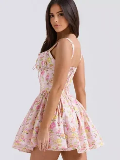 Robe Fleurie Courte Plissée Cintrée À Lacets Bretelles Élégant Automne