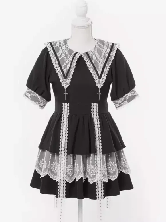 Robe gothique Lolita de style japonais en dentelle épissée col marin manches courtes coupe ajustée