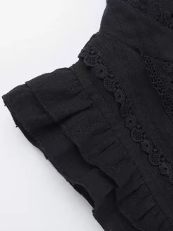 Robe gothique Lolita noire en dentelle à volants